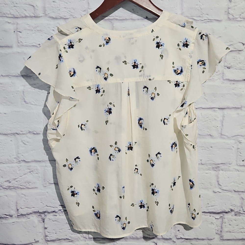 Universal Thread Cream Floral Ruffle Blouse - Picture 5 of 6